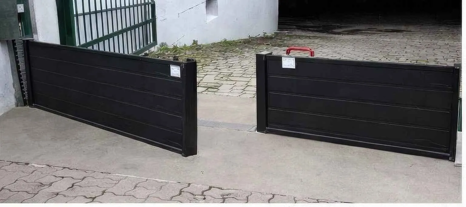 Swing-Hinged Flood Gates