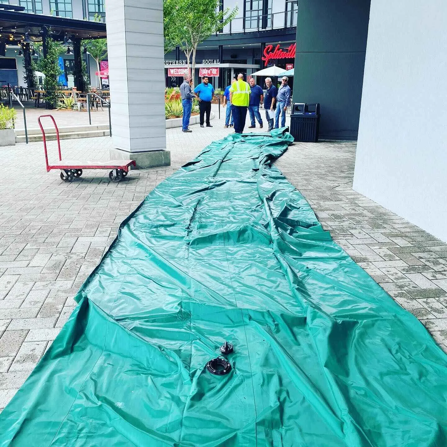 Flood protection - water barrier